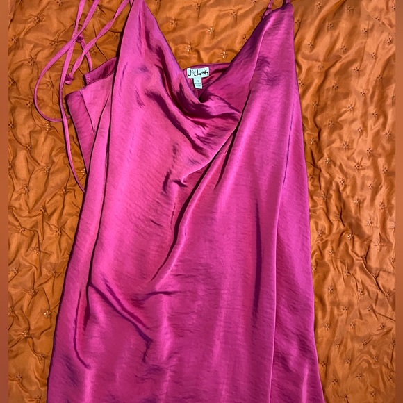 SOLD IN LIVE - Picture 2 of 4